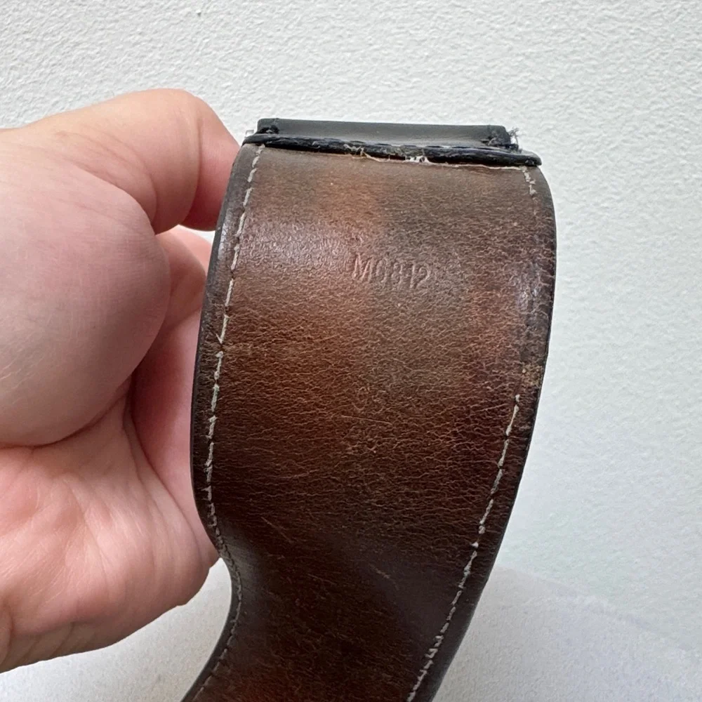 Louis Vuitton Black Belt with Engraved Silver Buckle size 95/38 - Picture 9 of 9